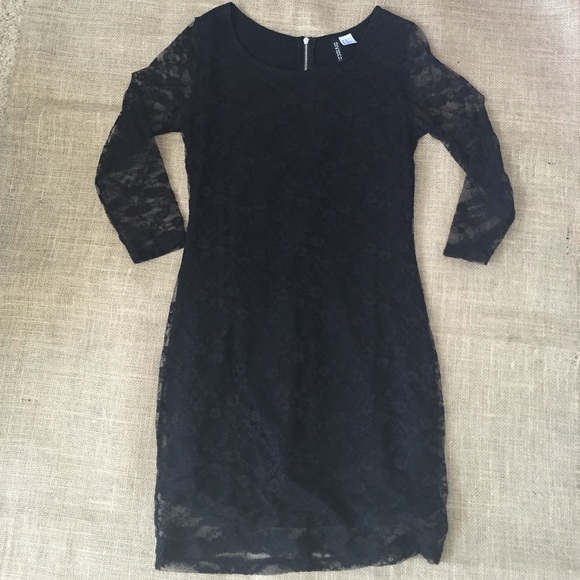 Black lace 3/4 sleeve dress