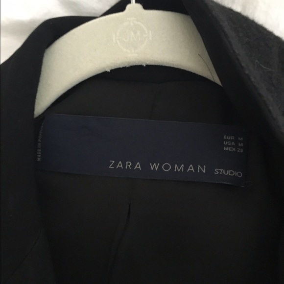 Blazer - Picture 2 of 2