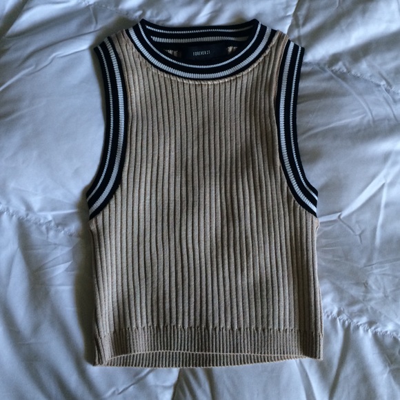 Knit Cropped Sweater Top - Picture 1 of 3