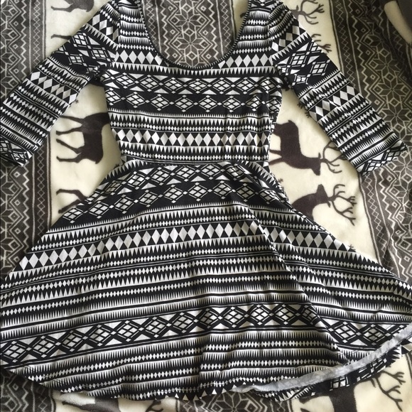 Tribal Dress. - Picture 1 of 3