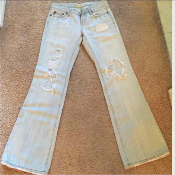 Miss Me distressed jeans