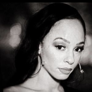 Meet your Posher, Kanesha