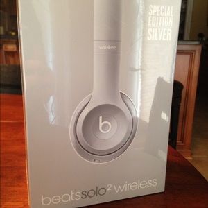 Beats Solo2 Wireless