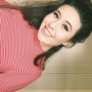 Meet your Posher, Abby