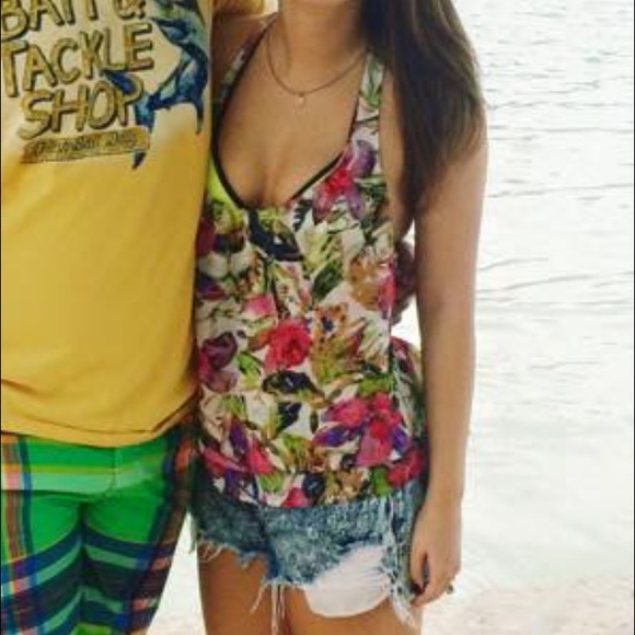 Show Me Your Mumu White Hawaiian Strappy tank - Picture 4 of 4