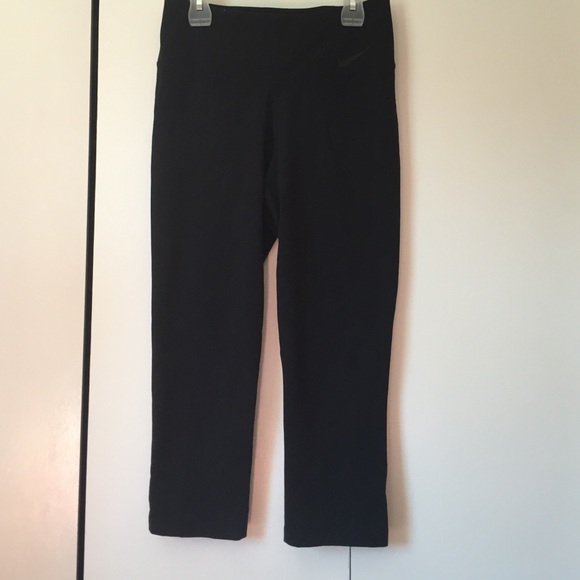 Nike pro capris