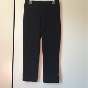 Nike pro capris
