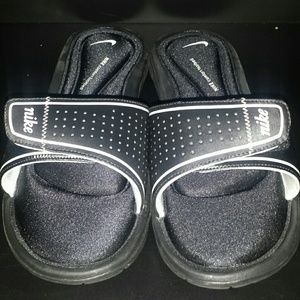 Nike sandals