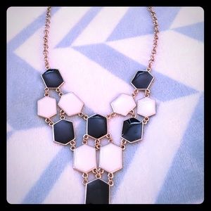 Classic Black and White Necklace!