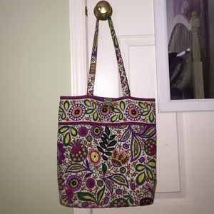 Vera Bradley small tote- Pattern: Viva la Vera