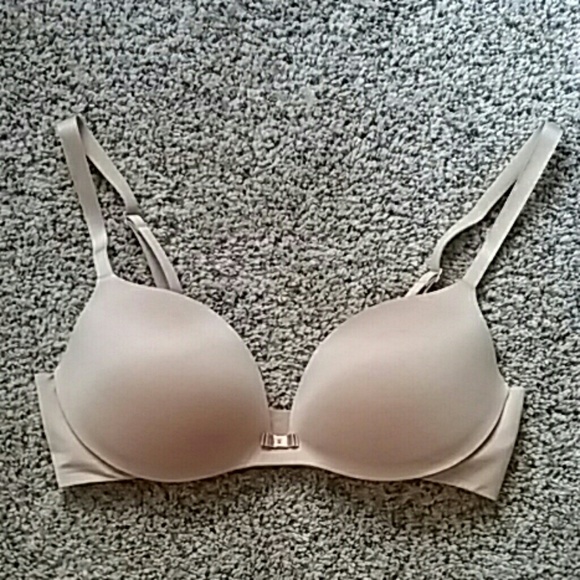Victorias Secret lined demi bra size 36 C