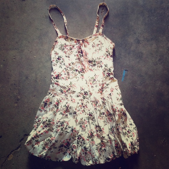Short, cute, floral print dress.