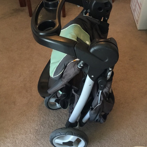 Graco Stroller - Picture 2 of 4