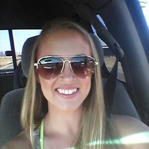 Meet your Posher, Rebecca