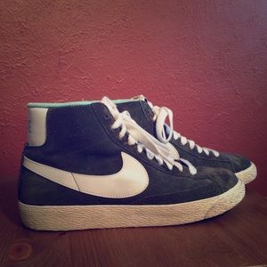 Nike mid-blazer sneakers in Dark Teal