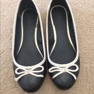 Black flats