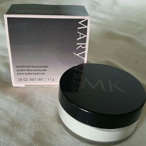 MARY KAY TranslucentLoosePowder for all skin tones