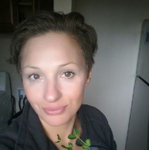 Meet your Posher, Charity