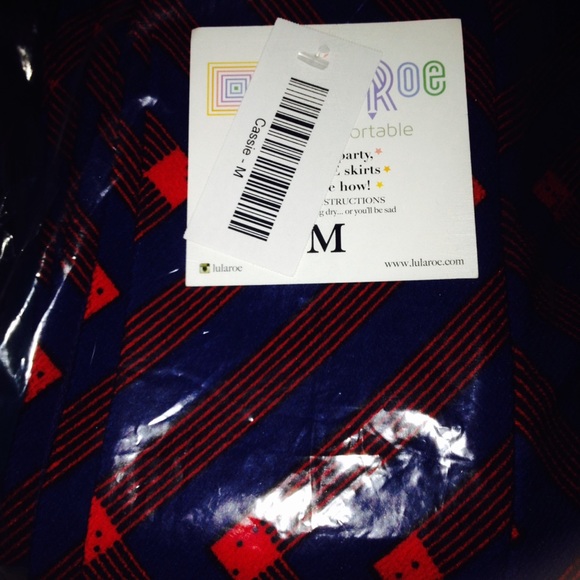 Lularoe Cassie BNWT - Picture 3 of 4