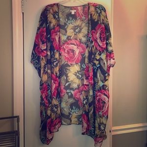 Sheer floral kimono size xs - worn once!