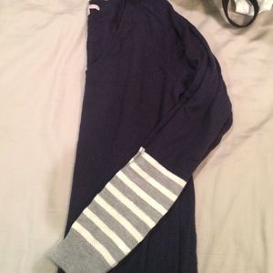 Gap sweater