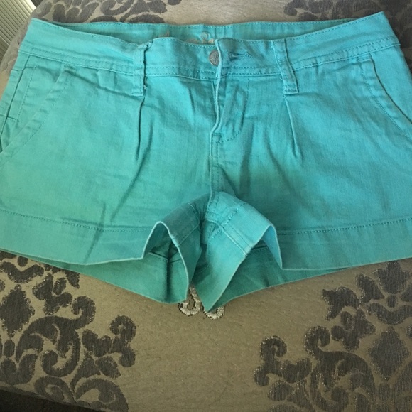 American Rag Shorts - Picture 2 of 3