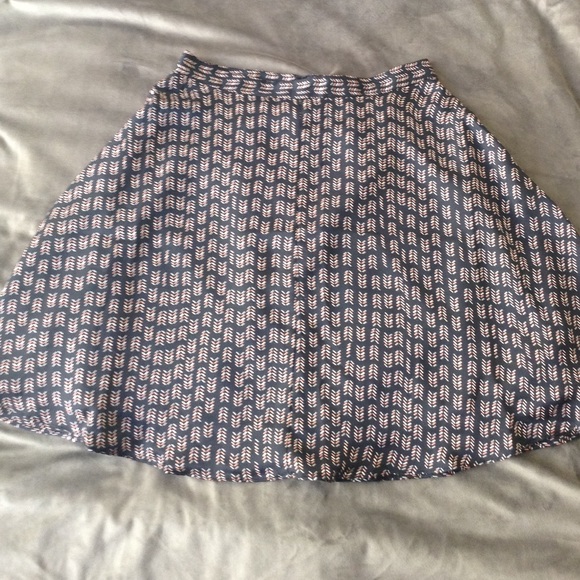 ⚡️ LAST ONE ⚡️ LOFT Chevron Arrow A-line Skirt - Picture 2 of 4