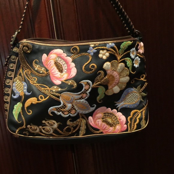 Isabella Fiore blk leather handbag