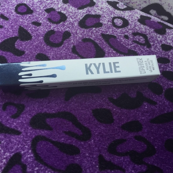 Kymajesty lipgloss - Picture 1 of 3
