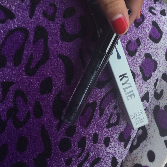 Kymajesty lipgloss - Picture 3 of 3