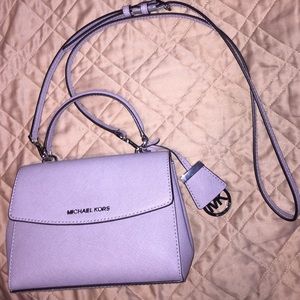 Michael kors cross body