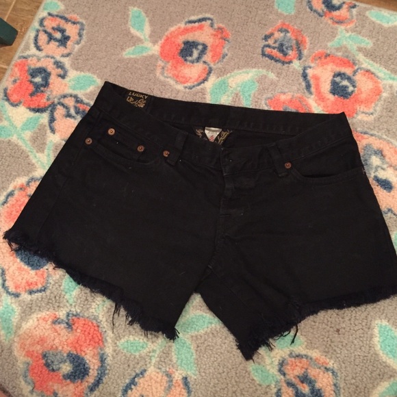 Black jean shorts lucky brand size 6