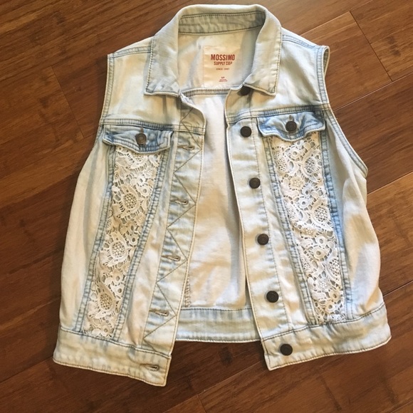 Denim sleeveless vest
