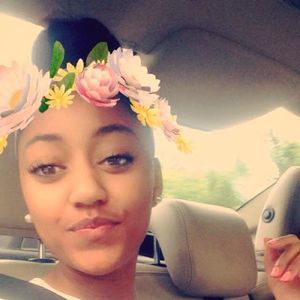 Meet your Posher, Alexandra