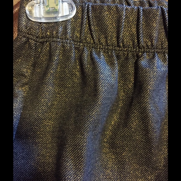 Cute Mini Skirt - Picture 2 of 3