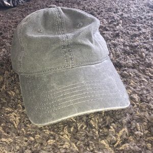 Hat - Brandy Melville
