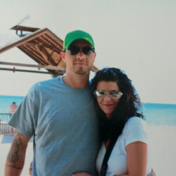 Meet your Posher, Sabrina - Picture 1 of 1