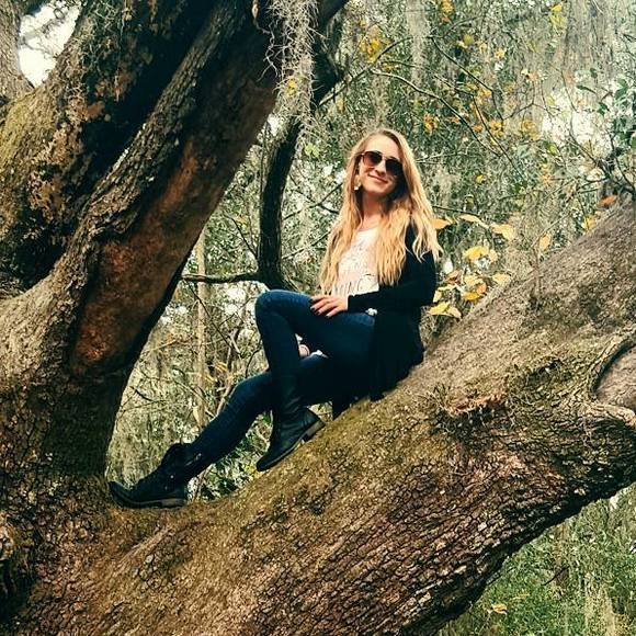 Meet your Posher, Kiersten - Picture 1 of 1