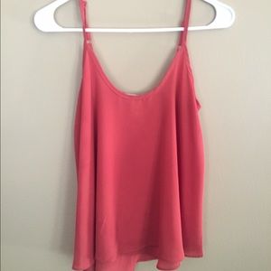 redish/brownish tank shirt