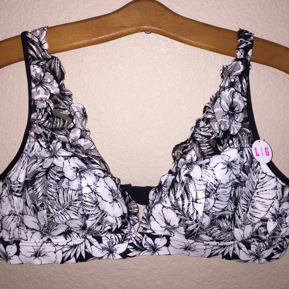 PINK Victoria's Secret Other - PINK Tropical Lace Plunge Bralette