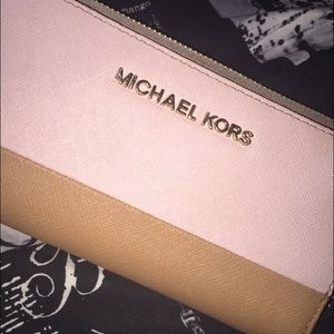 MK wallet/Wristlet