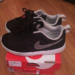 Toddler girl nike rosherun