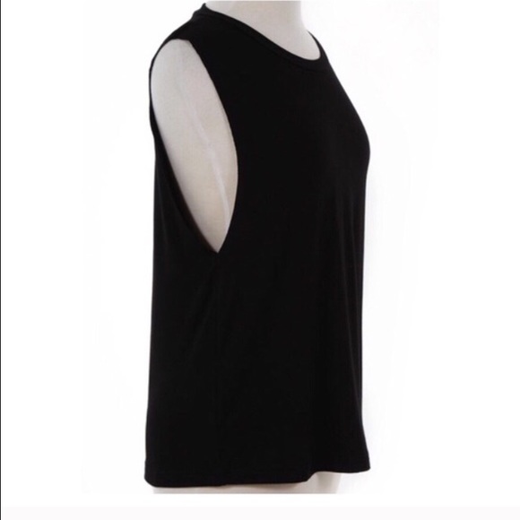 Netflix, Nachos, Naps tank - Picture 2 of 3