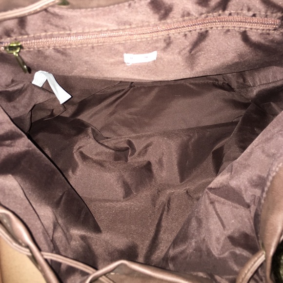 Backpack - Picture 2 of 3
