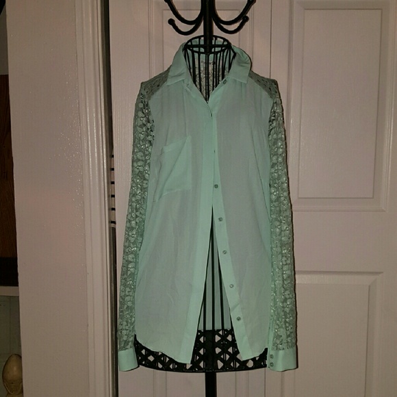 Forever 21 Lace Sleeve Button Up Top