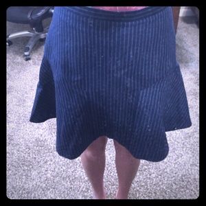 NWT Express size 4 navy and white skirt