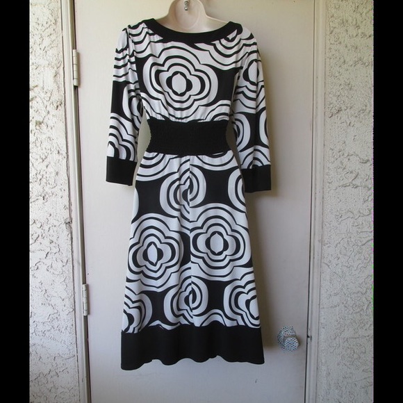 Sensational Black/White Dress W/Black Waistband - Picture 2 of 2