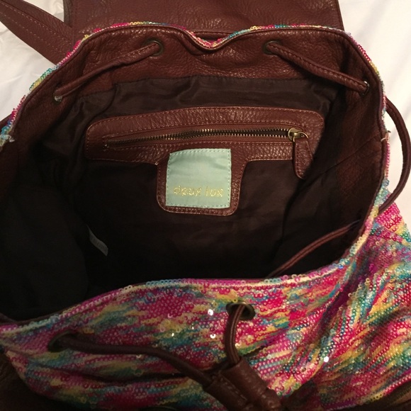 Beaded backpack - Picture 2 of 4