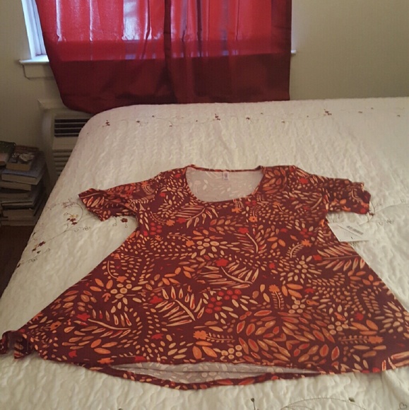 LuLaRoe Red Patterned Perfect T