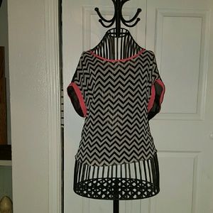 Black & White Top